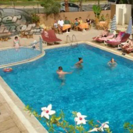 Hotel Monart Luna Playa Alanya