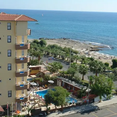 Hotel Monart Luna Playa Alanya