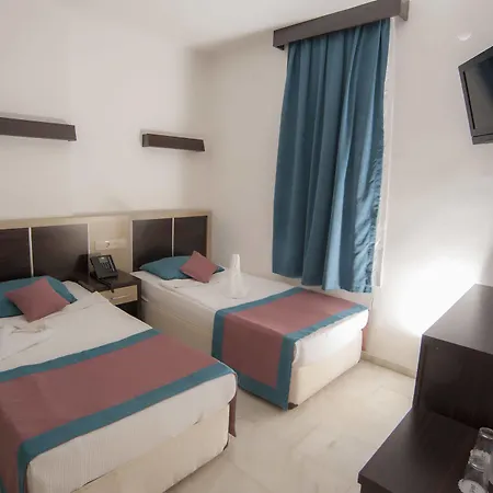 Hotel Monart Luna Playa Alanya